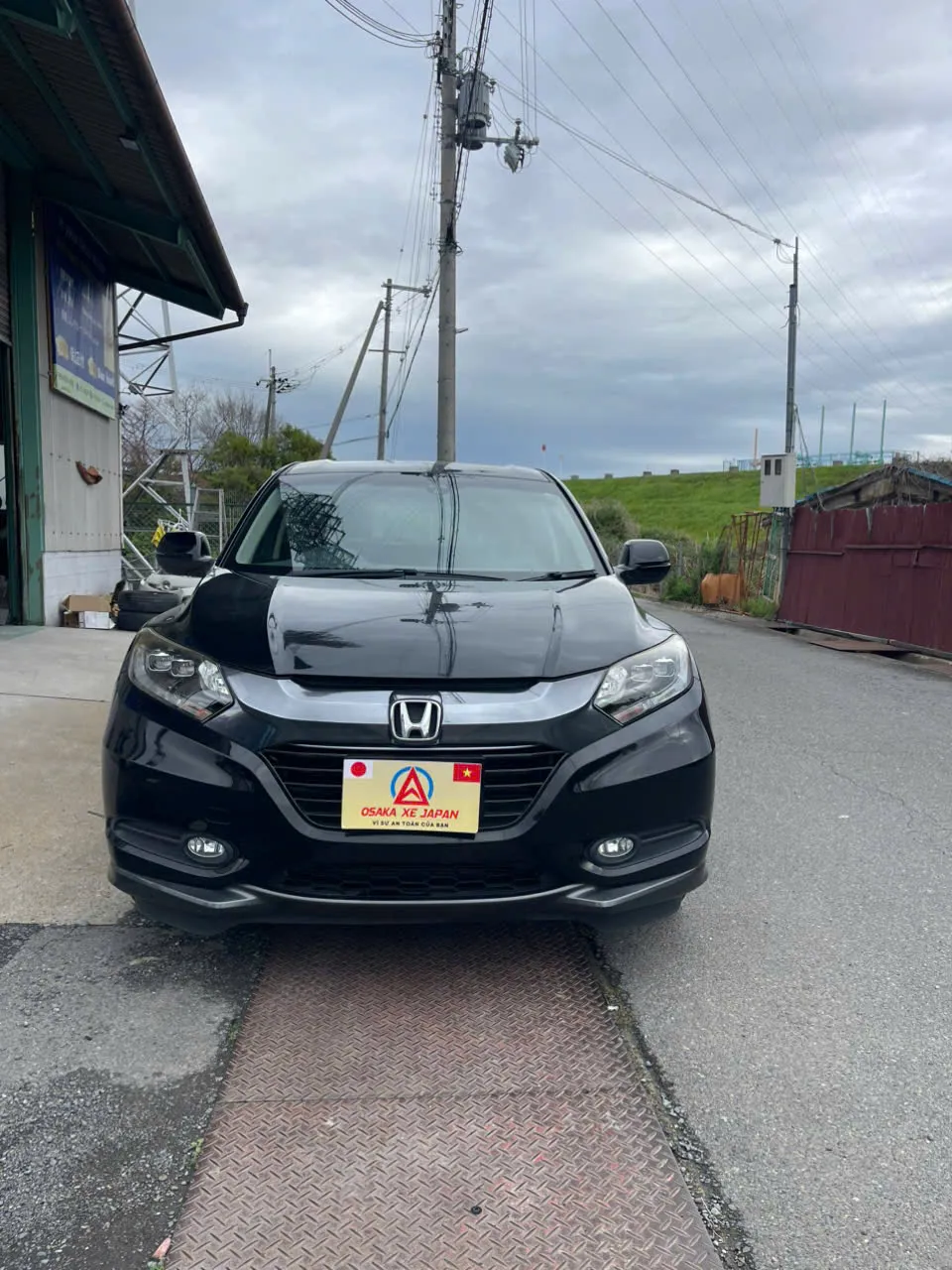 Honda Vezel Hybrid X 2015